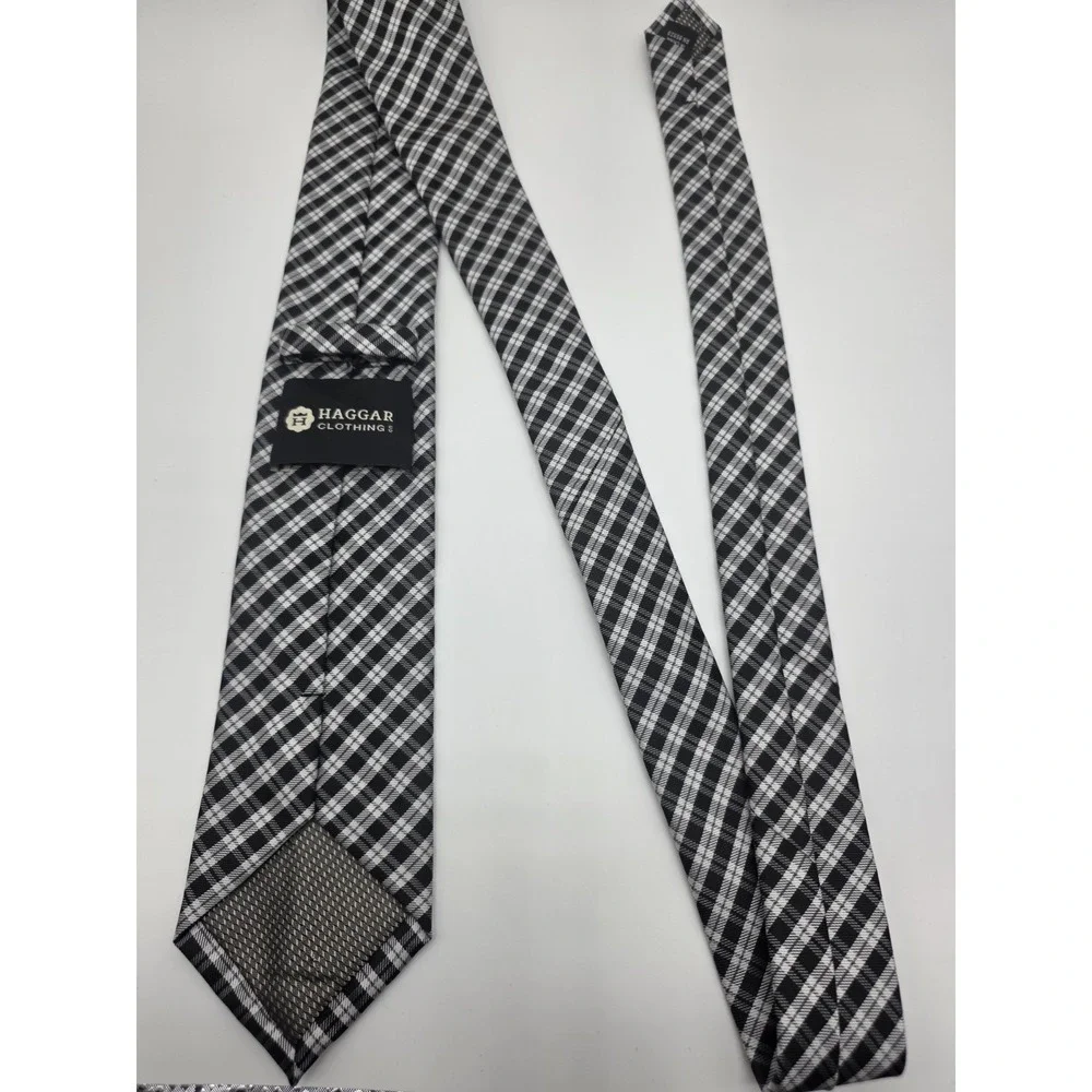 Haggar Black White Plaid Pattern Polyester Men's Tie Necktie 58